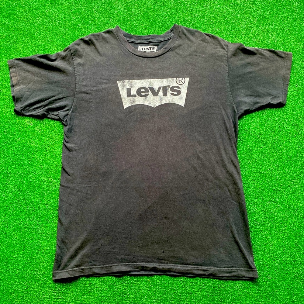 👖🤠Levi’s ™️ Essential T-Shirt⛵️⚓️